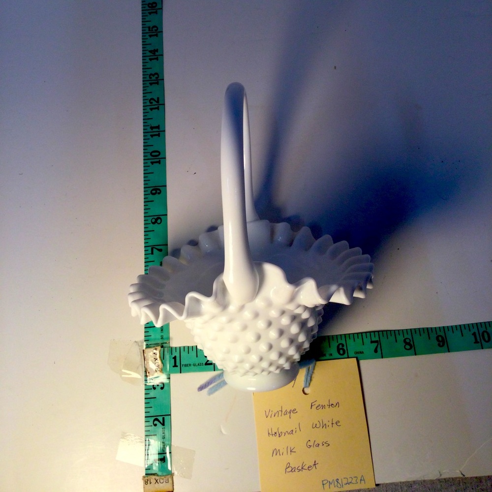 Vintage Fenton Hobnail Milk White Glass Basket - Picture 4 of 4